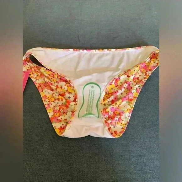 Woman’s Ninety-Nine Floral Cheeky Hipster Swimsuit Bikini Bottom Size XL - Picture 6 of 6